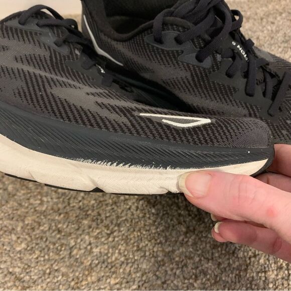 HOKA one one Clifton 9 running sneakers black white 11B woman’s unisex walking - Picture 4 of 13